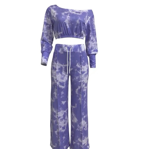 Tie Die two piece, pull string wide leg pants. - Picture 2 of 5